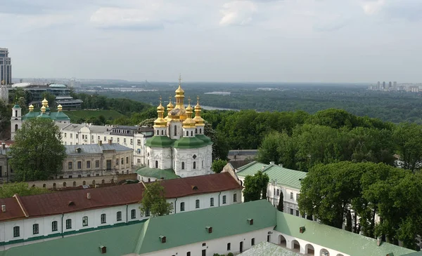 Vista de los edificios de Kiev , — Foto de Stock