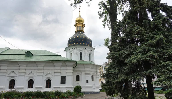 Никольская церковь в Киево-Печерской лавре , — стоковое фото