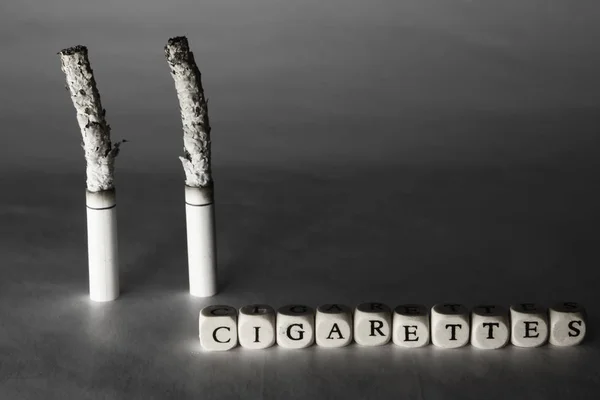 Cuadro Simbólico Blanco Negro Muerte Por Fumar Cigarrillos Inscripciones Sobre — Foto de Stock