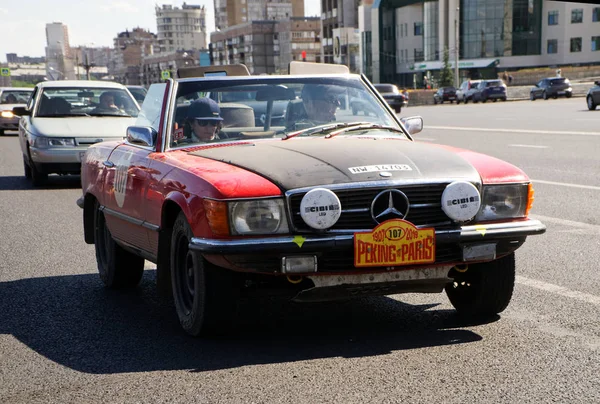 Russland, magnitogorsk, - 20. juni 2019. retro car mercedes-benz — Stockfoto