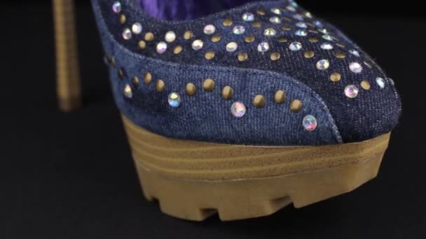 Rotation toe of womens shoes. Close-up of elements of womens shoes, sock and heel. — Stock Video