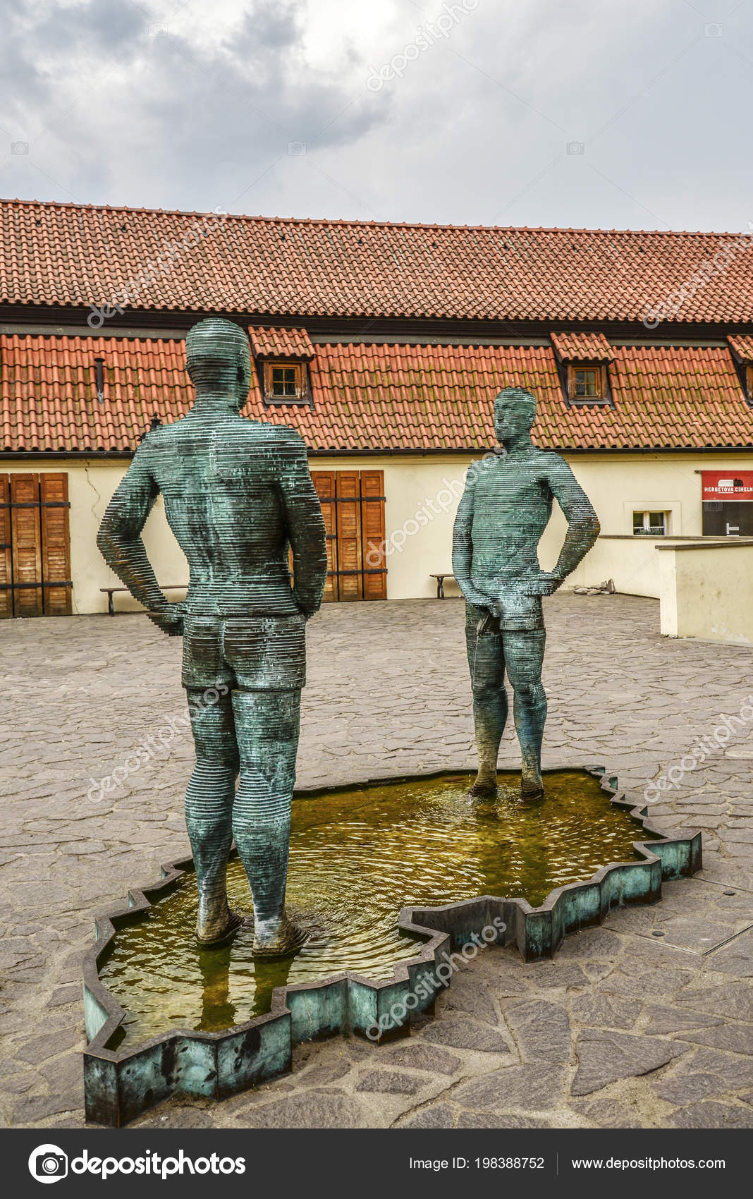 Czech Peeing