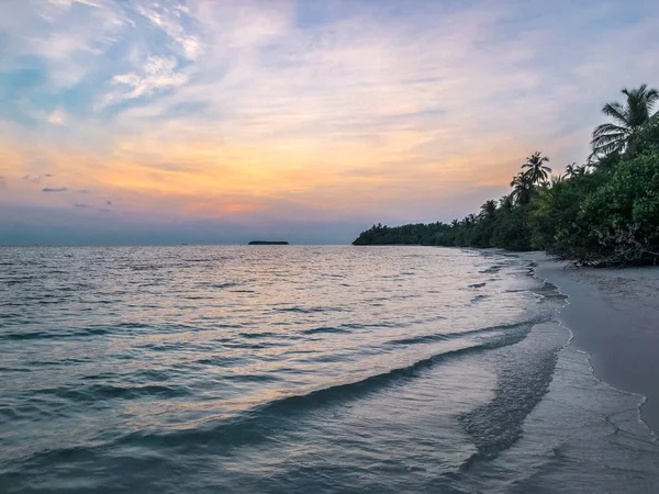 Okyanusun Fehendhoo Adası Maldivler Beautyful Günbatımı — Stok fotoğraf