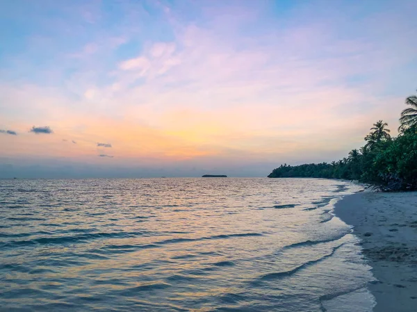 Okyanusun Fehendhoo Adası Maldivler Beautyful Günbatımı — Stok fotoğraf