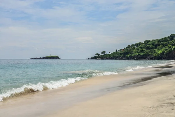 Chandidasa Knowen Olarak Beyaz Kum Plaj Yakınındaki Bali Tropikal Plaj — Stok fotoğraf