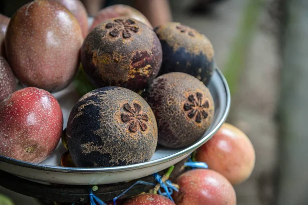 Φρέσκα Ώριμα Mangosteen Φρούτα Τοπικό Υπαίθρια Αγορά Μπαλί Ινδονησία — Φωτογραφία Αρχείου