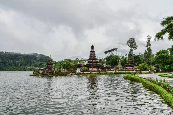 Pura Ulun Danu Bratan Hinduiska Templet Bratan Lake Bali Indonesien — Stockfoto