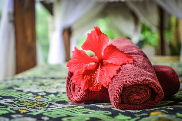 Skärmtak För Massage Med Handdukar Resort Bali Island Närbild — Stockfoto