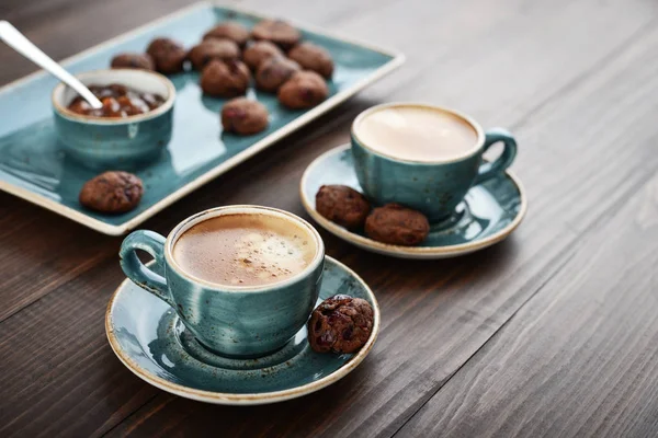 Two Cup Coffee Plate Chocolate Cookies Wooden Background — Stock Photo, Image