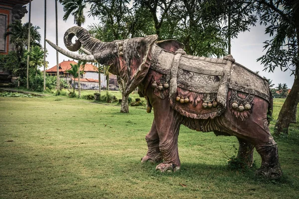 Bali Indonésie Ledna 2018 Kámen Slon Socha Území Rudana Art — Stock fotografie
