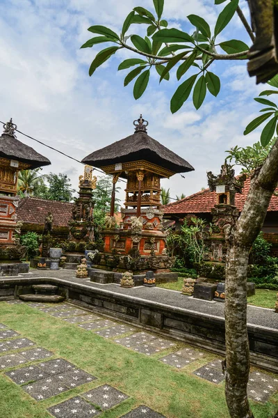 Балі Індонезія Січня 2018 Храм Будинку Резидентом Найвищий Каста Брахманів — стокове фото