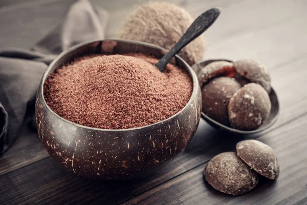 Coconut Palm Granulated Sugar Bowl Jaggery Coconut Wooden Background Closeup — Stock Photo, Image