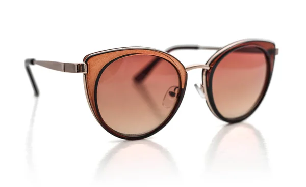 Women's sunglasses with brown lenses — 스톡 사진