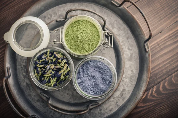 Polvo de té matcha verde y azul — Foto de Stock