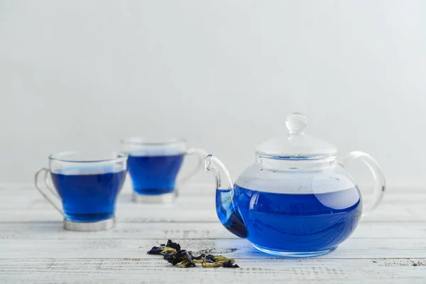 Δύο ποτήρια μπλε τσάι. — Φωτογραφία Αρχείου