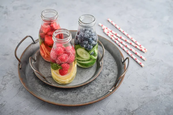 Infused water with fresh fruits — Stock Photo, Image