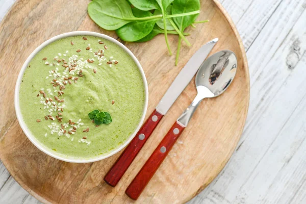 Green broccoli soup with spinach — Stock Photo, Image