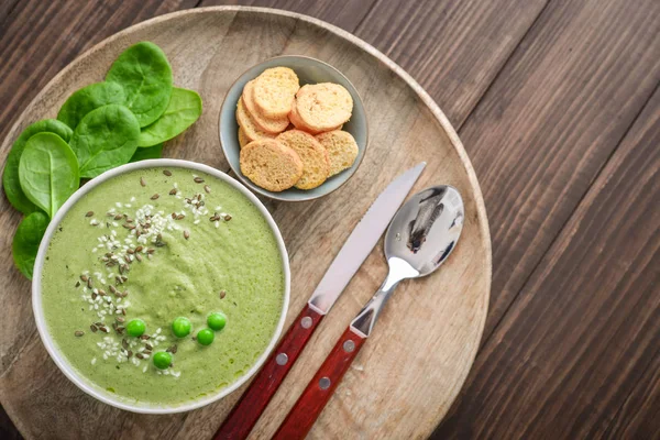 Zelená brokolicová polévka se špenátem — Stock fotografie