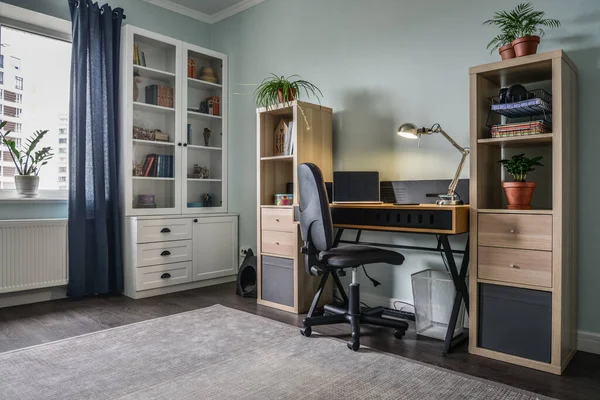 Light Cozy Teen Room White Bookcases Working Desk Laptop — Stock Photo, Image
