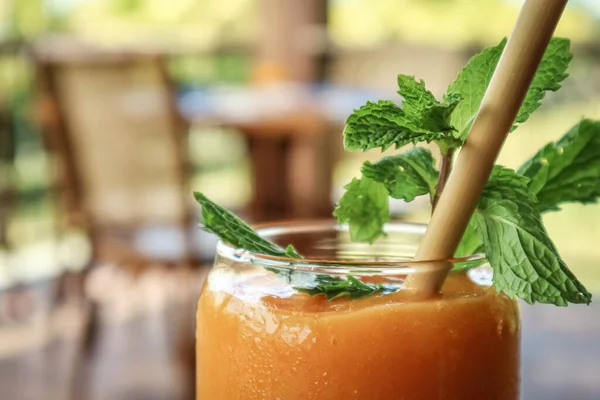 Mango Smoothie Glass Bamboo Drinking Straws Wooden Table Outdoor Closeup — Stock Photo, Image