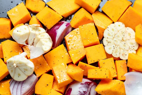 Cerrar Calabaza Cortada Ajo Cebolla Listo Para Asar — Foto de Stock