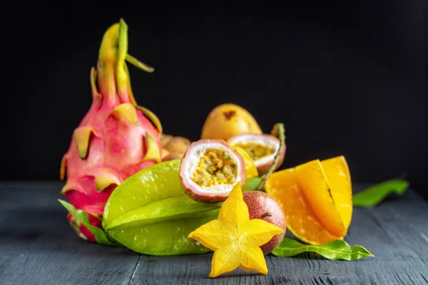 Surtido Frutas Frescas Maduras Como Una Fruta Estrella Fruta Del — Foto de Stock