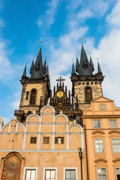 Церковь Пресвятой Богородицы перед Тыном в Праге — стоковое фото