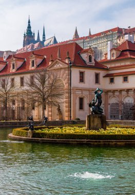 Prag'da Wallenstein bahçesinde Çeşme