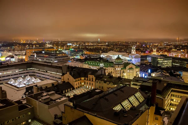 Helsinki in the night. Aerial view of city center — Stock Photo, Image