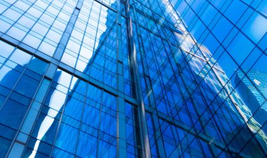 İş bölgesinde modern gökdelenler cepheler