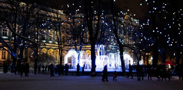 Neujahrsbeleuchtung in Saint-petersburg, Russland — Stockfoto