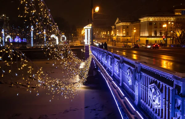 Палац міст уночі. Санкт Петербург, Російська Федерація — стокове фото