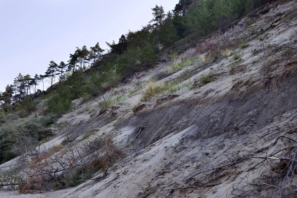 Wolin Milli Parkı'nda deniz tarafından tahrip pitoresk kayalıklar