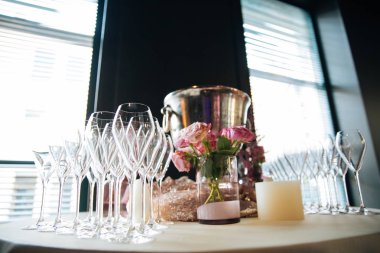 güzel düğün tasarımı, şık restoran, bir restoranda catering