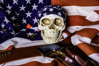 insan kafatası ile Amerikan bayrağı kafatası kap ve deri tabanca kılıfı siyah tabanca Amerikan bayrağı ile