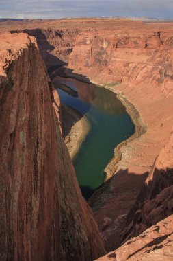 Glen Canyon Barajı ve Colorado Nehri, Arizona ABD güzel manzara