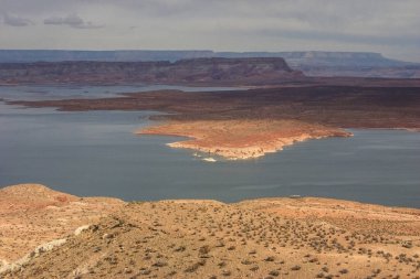 Lake Powell. Güzel manzara, göl manzaralı, Arizona ABD 