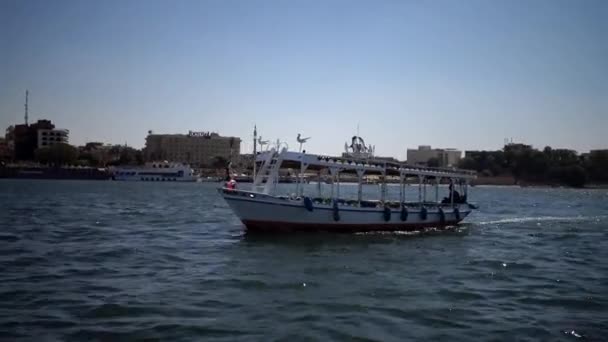 Luxor Egypt Április 2019 Turisztikai Csónak Nílus Folyó Luxor Egyiptom — Stock videók