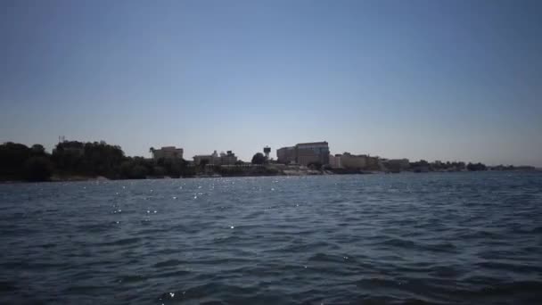 Luxor Egypt April 2019 Вигляд Берега Човна Річці Ніл Луксорі — стокове відео