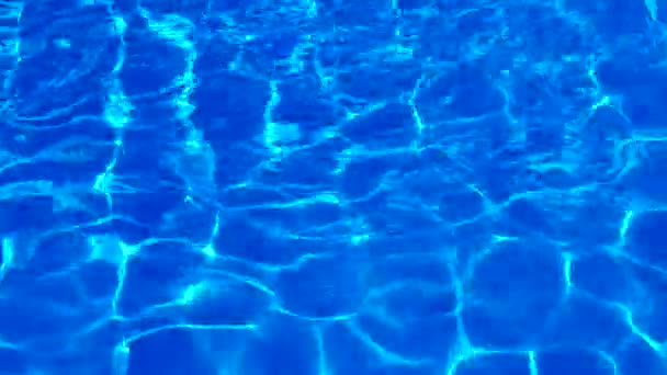 Eau Dans Piscine Lumière Soleil Est Réfléchie Les Vagues Réflexion — Video