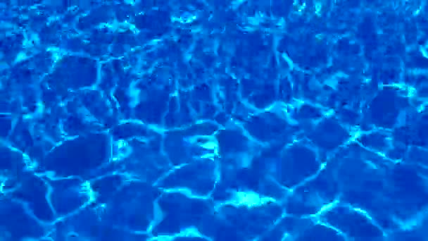 Eau Dans Piscine Lumière Soleil Est Réfléchie Les Vagues Réflexion — Video