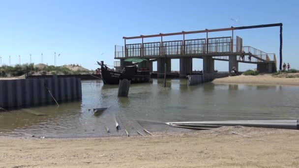 Ukrajina Oděsa Černé Moře Červen 2019 Zničení Hydraulických Konstrukcí Vodou — Stock video