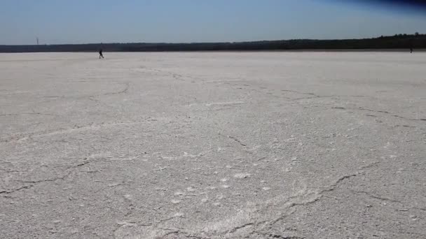 Kristalliserat Salt Längst Ner Övre Kuyalnitskijs Mynning Kuyalnik Estuary Ukraina — Stockvideo