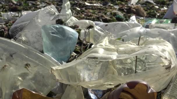 Экологическая Проблема Пластиковый Мусор Море Берегу Загрязнение Океана Черное Море — стоковое видео