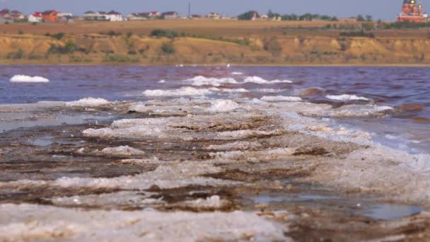 Jezioro Salt Sól Samowytrącająca Się Czerwona Woda Ujściu Rzeki Kuyalnik — Wideo stockowe