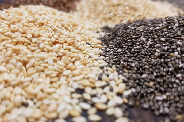 Superfood sănătos: semințe de in, semințe de chia și semințe de quinoa — Fotografie, imagine de stoc