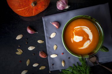 Balkabağı çorbası. Sağlıklı yemek