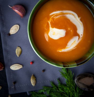 Balkabağı çorbası. Sağlıklı yemek