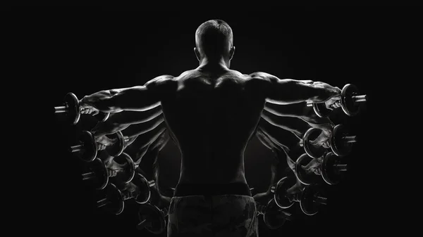 Bodybuilder concetto in bianco e nero tornando indietro alzando le mani — Foto Stock