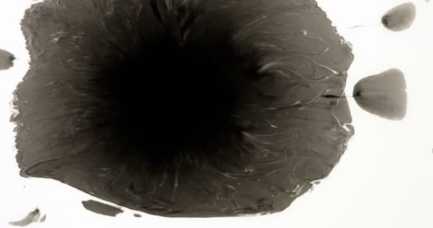 Pensamientos Oscuros Depresión Gotas Tinta Caen Sobre Papel Blanco Creando — Vídeos de Stock
